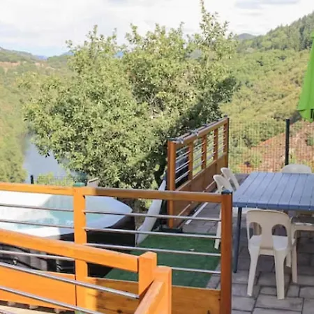 Brousse Le Chateau Holiday home Montclar (Aveyron)